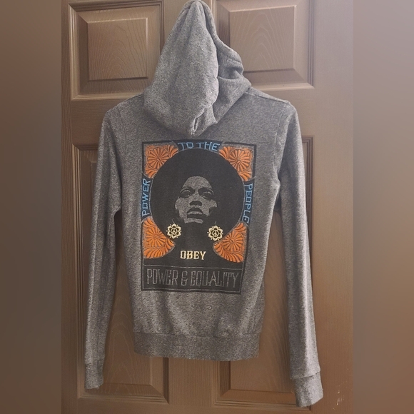 Embroidered obey hoodie - Picture 4 of 4